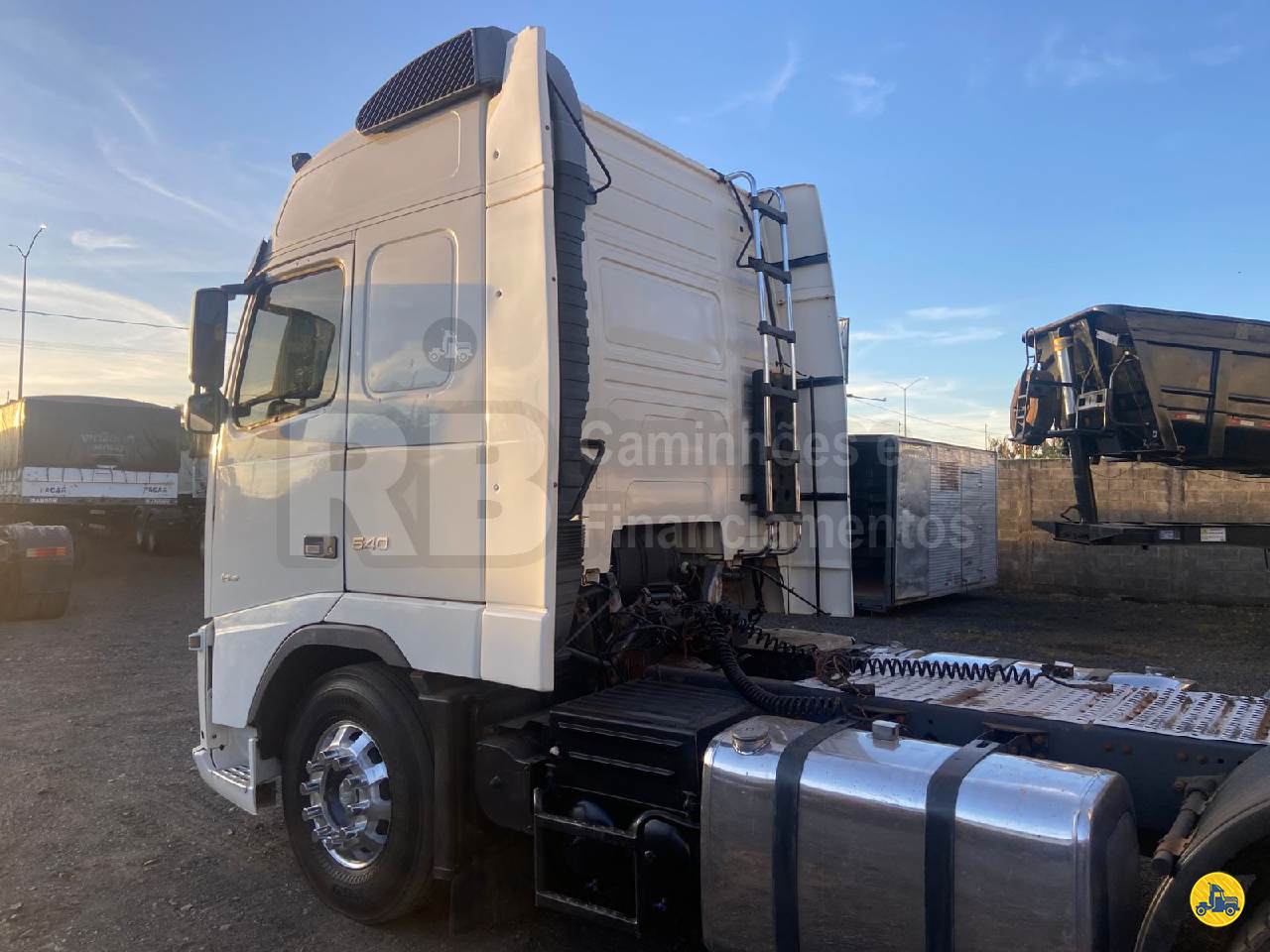 CAMINHAO VOLVO VOLVO FH 540 Cavalo Mecânico Cavalo 6x4 RB Caminhões & Financiamentos ARAGUARI MINAS GERAIS MG
